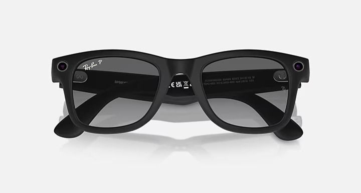 Ray-Ban Wayfarer (RW4008) Matte Black / Polar Gradient Graphite