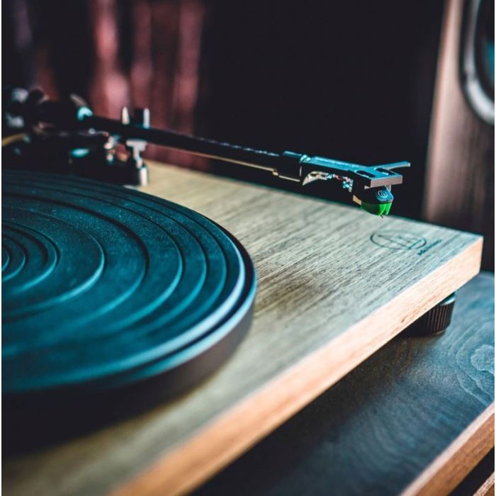 Audio-Technica AT-LPW40WN Turntable / AT-LPW40WN