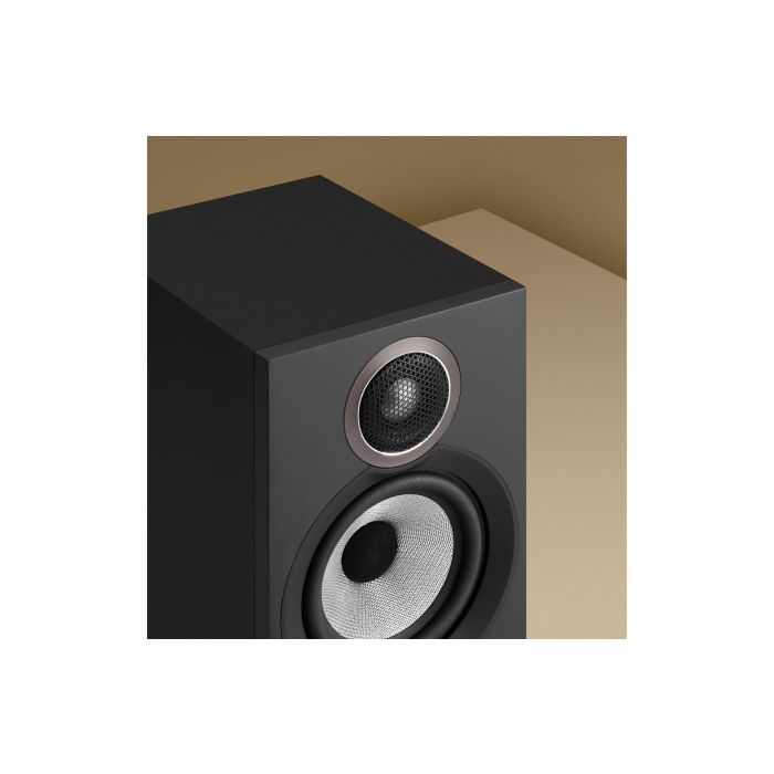 B & W 607 S3 Small Bookshelf Speaker Black