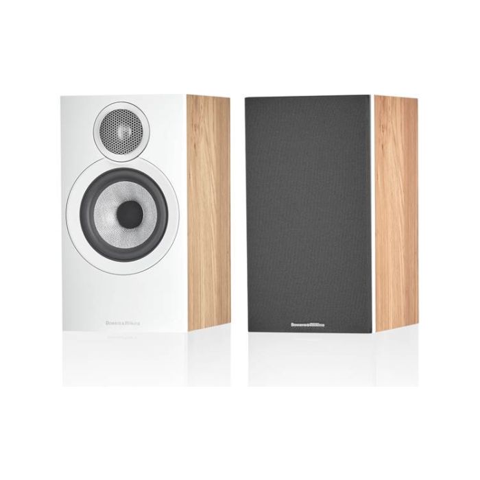 B & W 607 S3 Small Bookshelf Speaker Oak