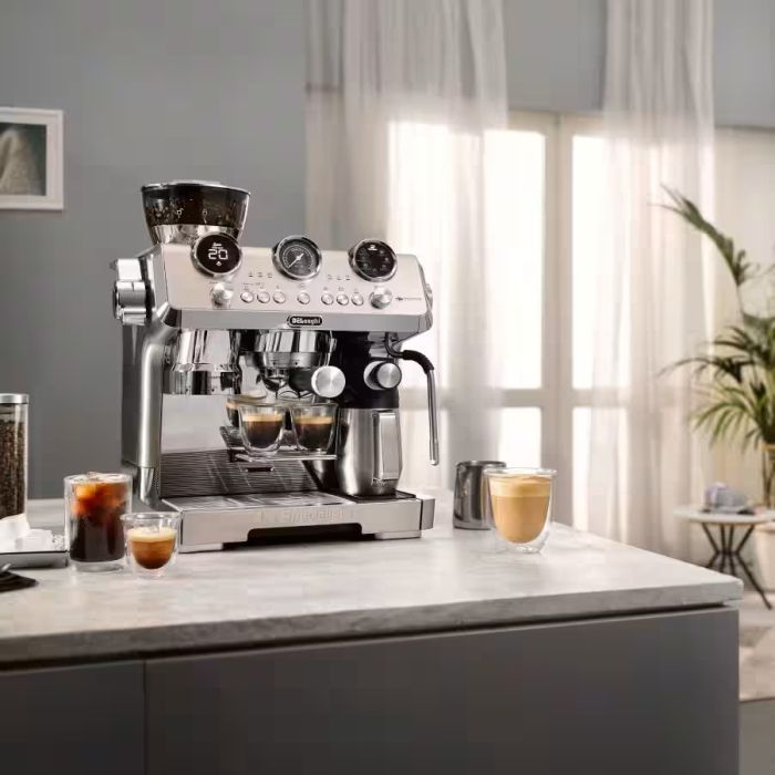 DeLonghi EC9885.M La Specialista Maestro