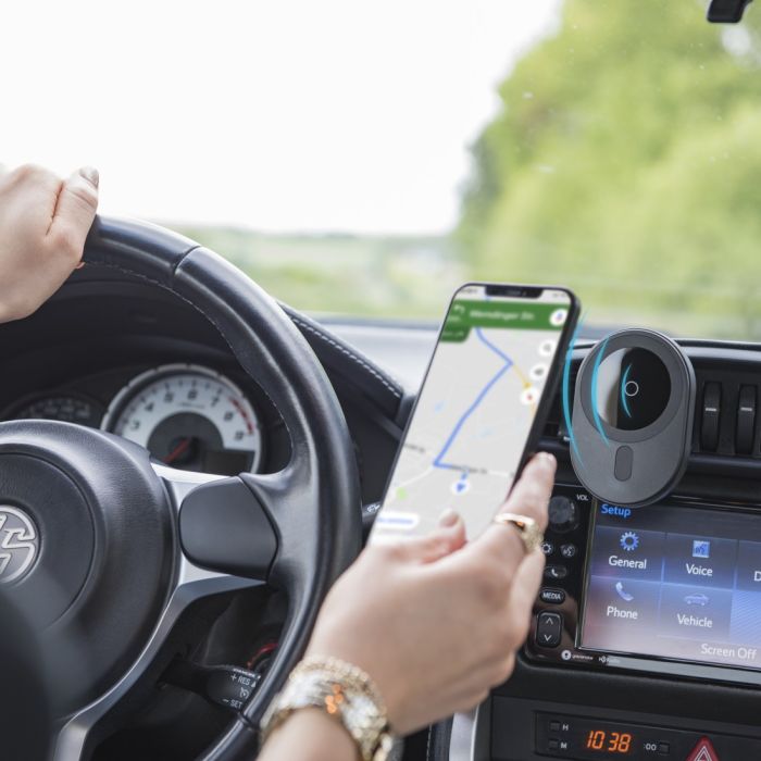 Hama MagCharge Car FC15 Charger(187268)