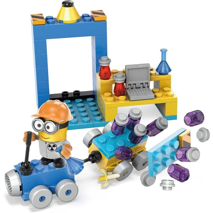 MBL DESPICABLE BOOSTER PACK_DYD38