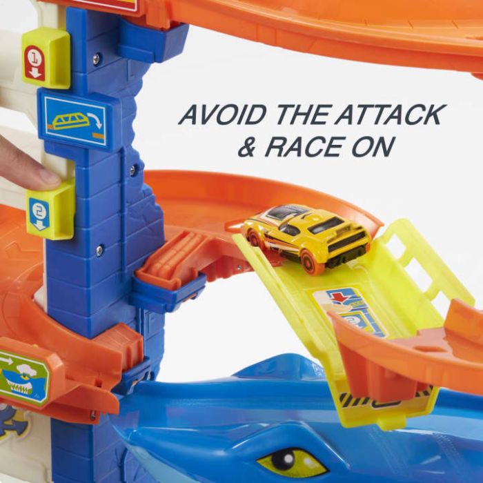 HW CITY ATTACKING SHARK_HDP06