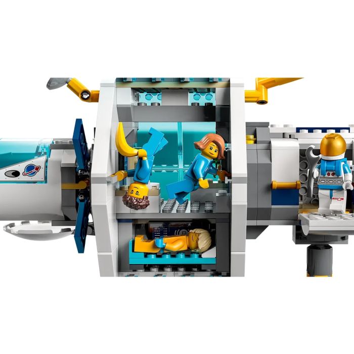 Lego Lunar Space Station_60349