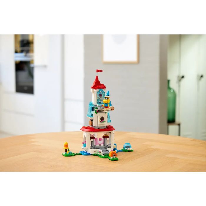 Lego Cat Peach Suit and Frozen Tower Exp Set_71407