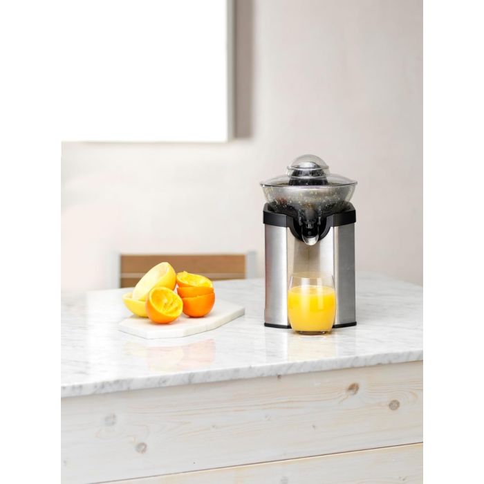 Cuisinart CCJ210E electric citrus juicer