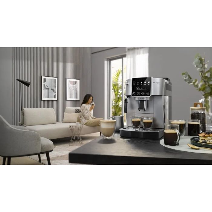 DeLonghi ECAM220.30.SB Magnifica Start