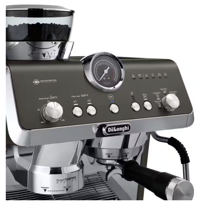 DeLonghi EC9555.BK La Specialista Opera Black