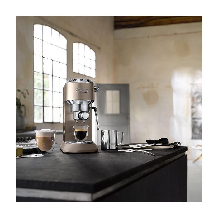 DeLonghi EC885.BG Dedica Arte manual coffee maker
