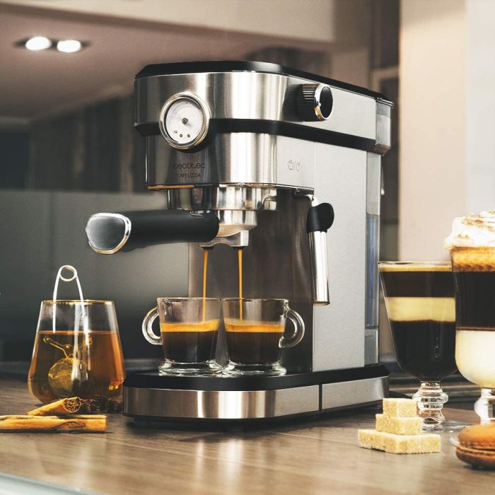 Cecotec 01584 Espresso coffee machine Steel