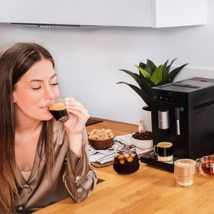 Cecotec 01637 Cafetera Superautomatic Compact Stea
