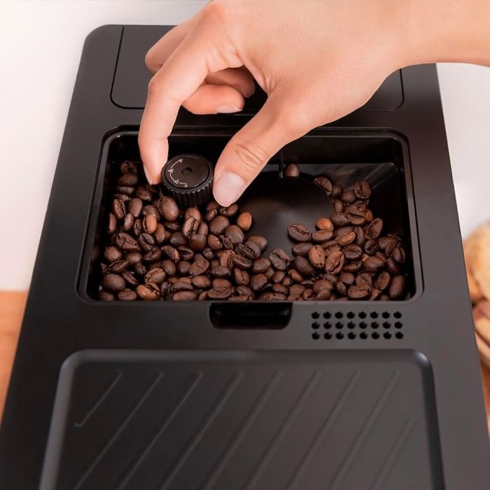 Cecotec 01637 Cafetera Superautomatic Compact Stea