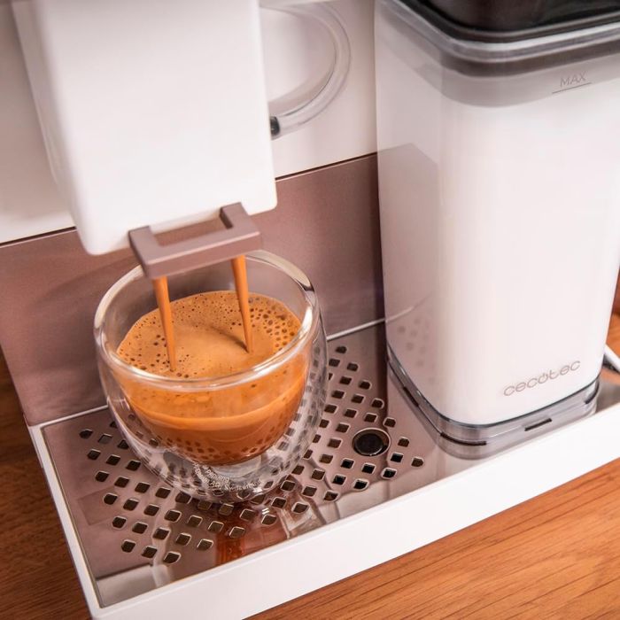 Cecotec 01462 Automatic Coffee Machine with WiFi