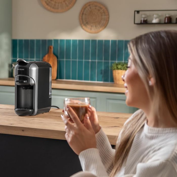 Cecotec 00648 Compact Espresso Machine