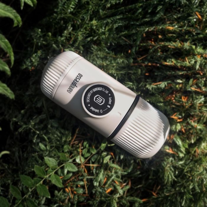 Wacaco Nanopresso Chill White portable coffee machine+Case