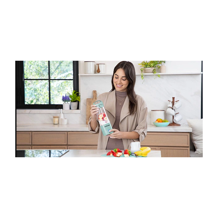 Nutribullet NBP003LBL portable blender light blue