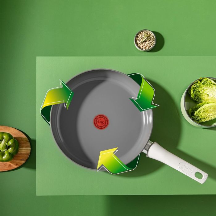 Tefal C4270432 saucepan/gray Renew On 24cm