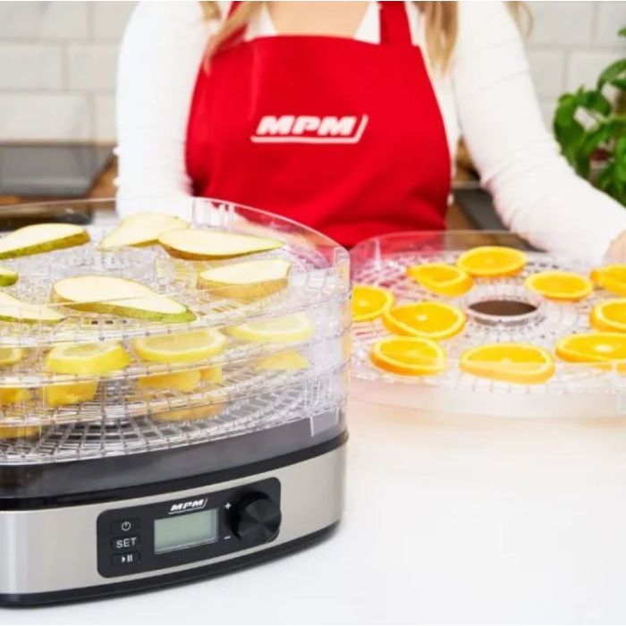 MPM MSG-12 food dehydrator with 5 trays