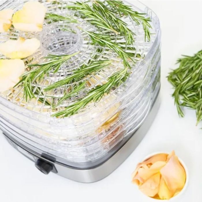 MPM MSG-12 food dehydrator with 5 trays