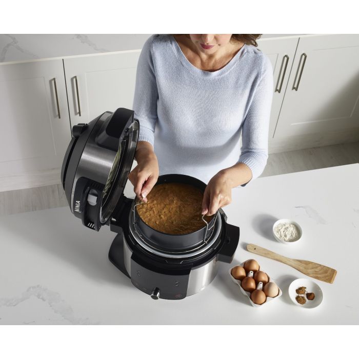 Ninja OL550EU multicooker with smartlid