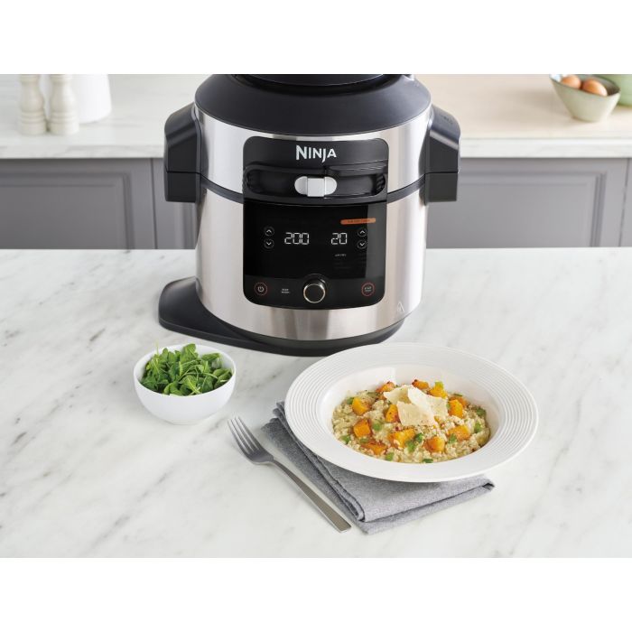 Ninja OL550EU multicooker with smartlid
