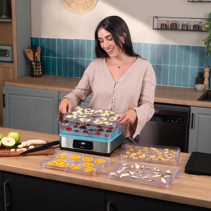 Cecotec 04949 dehydrator with 5 height adjustable trays