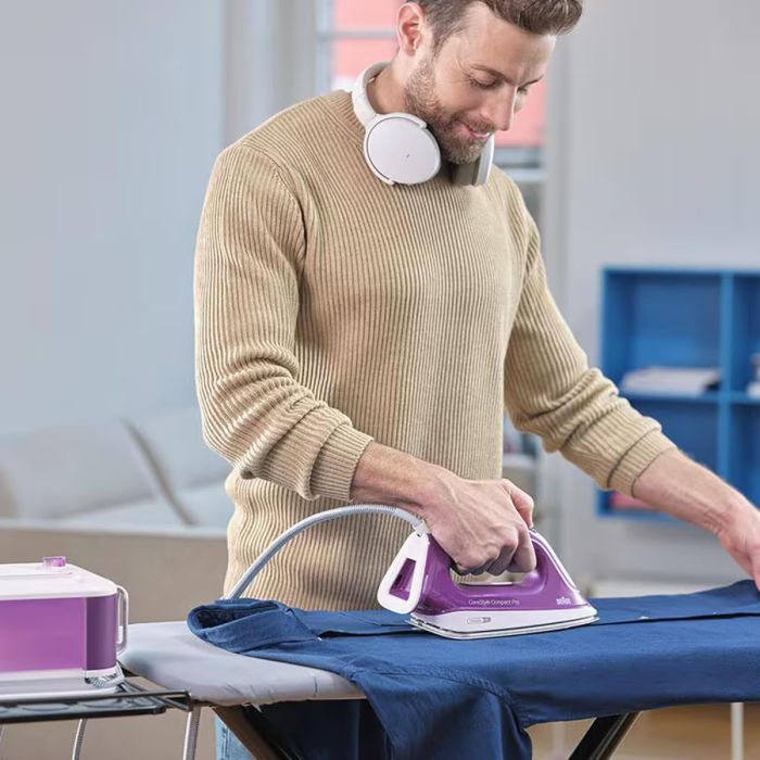 Braun IS2577VI CareStyle Compact Pro Steam station violet