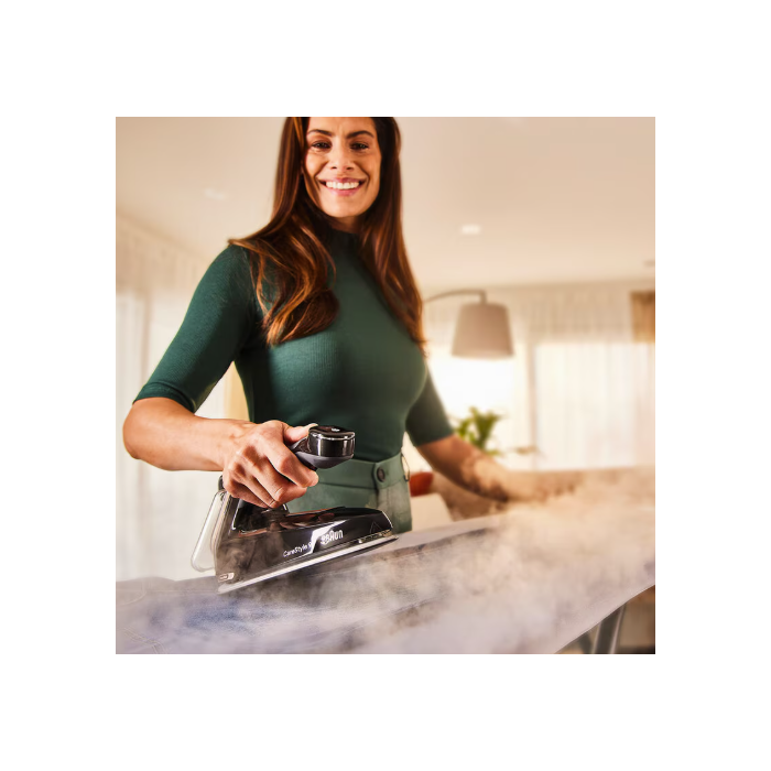Braun IS9090BK CareStyle 9 Steam generator iron - outlet