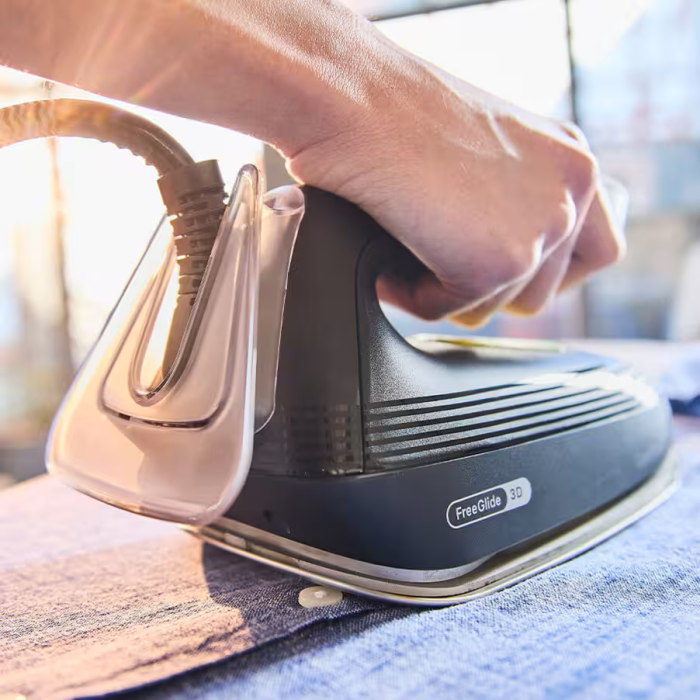 Braun IS3257BK CareStyle 3 Steam generator iron