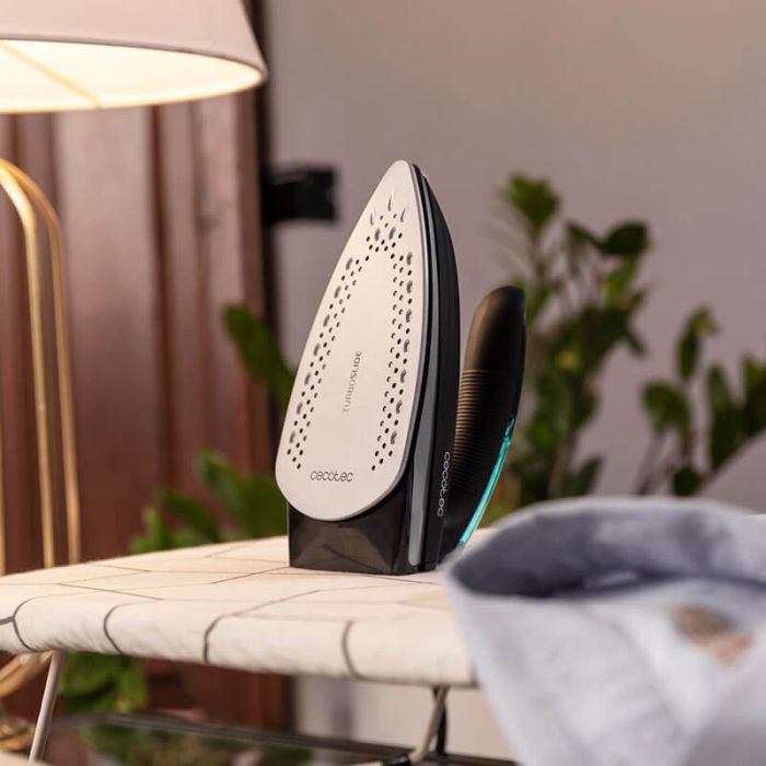 Cecotec 05538 Fast&Furious 4000 Travel travel iron