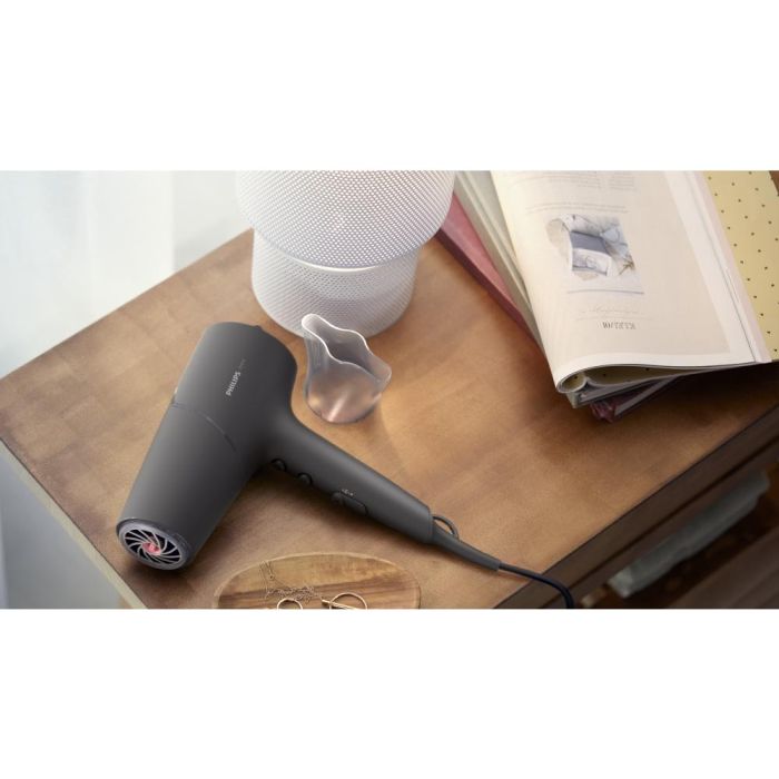 Philips BHD504/00 hair dryer
