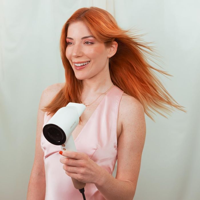 Cecotec A01_EU01_101445 IoniCare champagne hair dryer 1600W