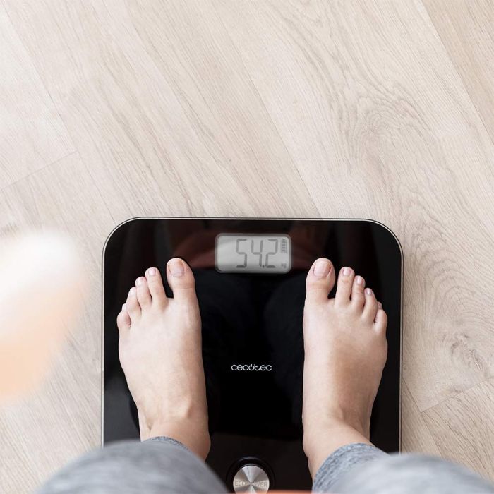 Cecotec 04251 Battery-free smart bathroom scale