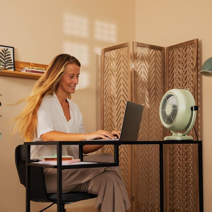 Cecotec 08209 EnergySilence 800 RetroDesk Green
