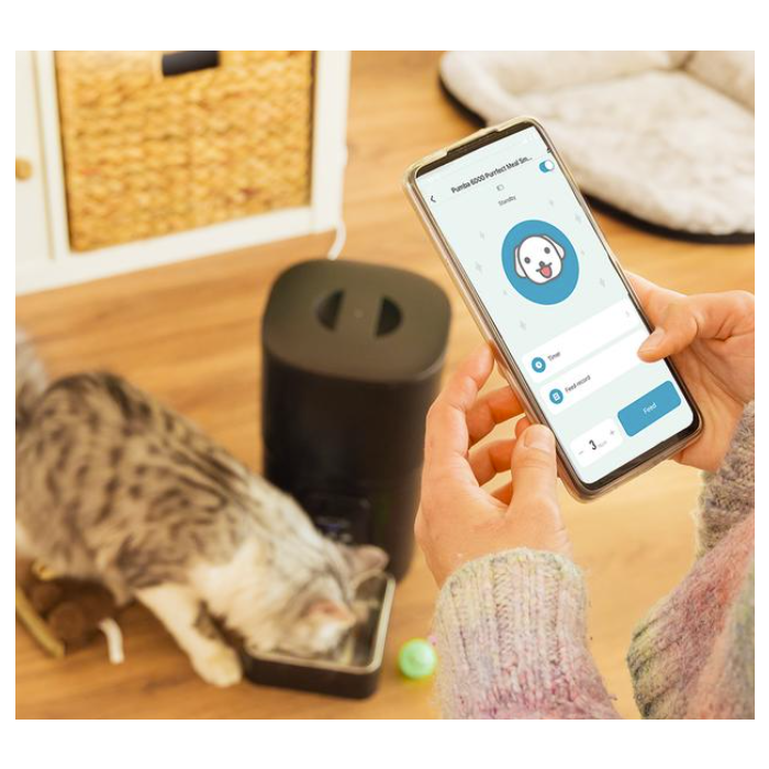 Cecotec 09565 Automatic pet feeder with Wi-Fi control