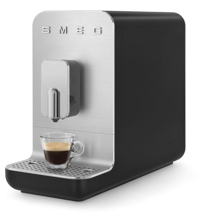 SMEG  BCC13BLMEU Automatic Coffee Machine