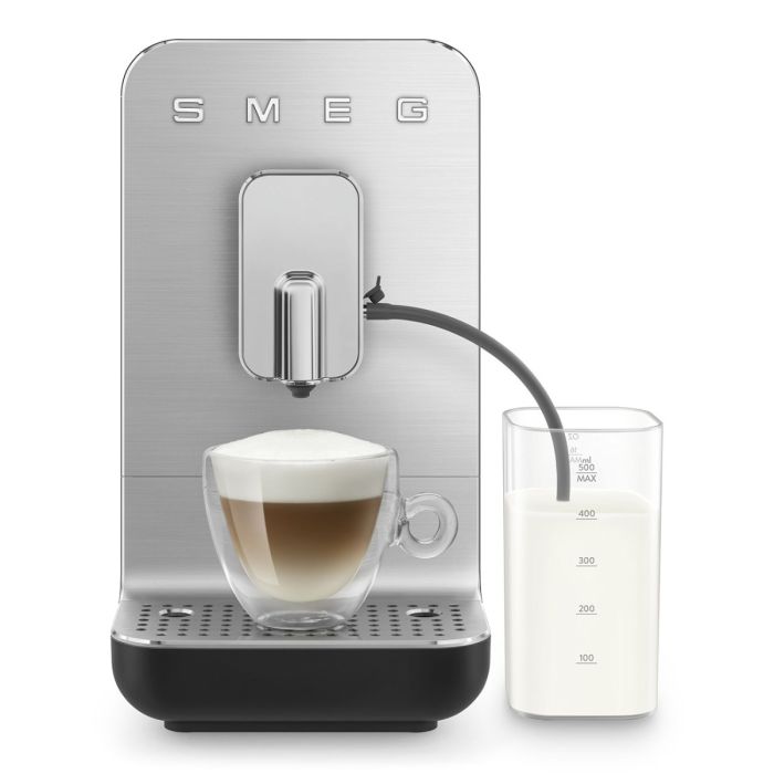 SMEG  BCC13BLMEU Automatic Coffee Machine