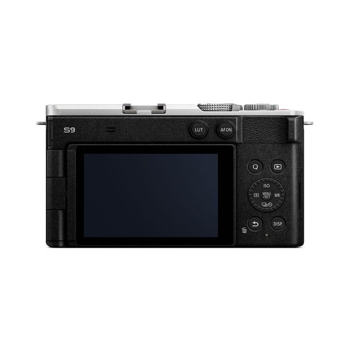 Panasonic Lumix S9 S-R 18-40mm Silver / DC-S9NE-SA