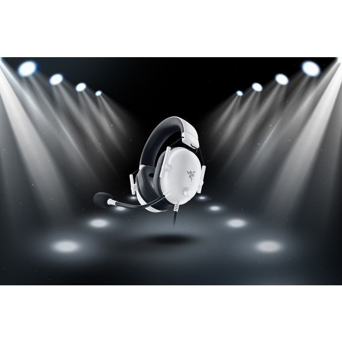 Razer Wired Headphone Blackshark V2 X - White/RZ04-03240700-R3M1