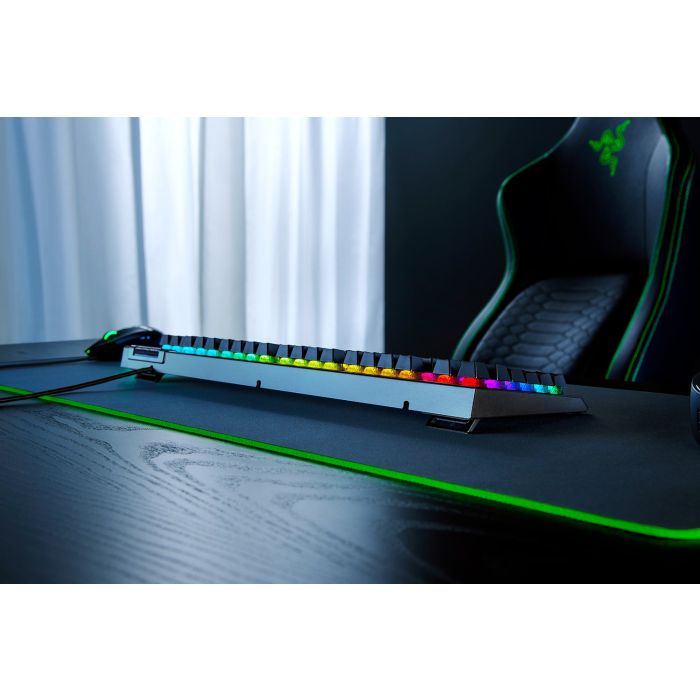 Razer Wired BlackWidow V4 X (Green Switch) - Cyrillic Layout/RZ03-04700800-R3R1