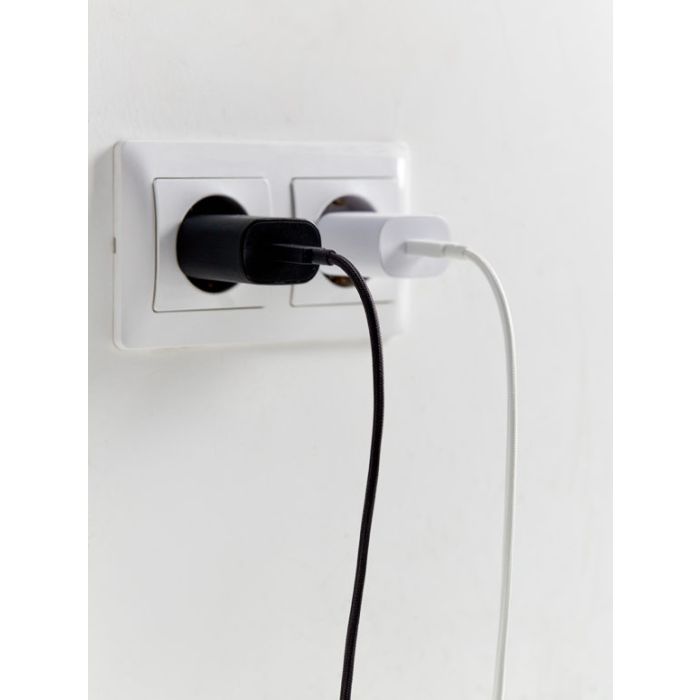 VLP Adapter 25W USB-C PD Black /1071002