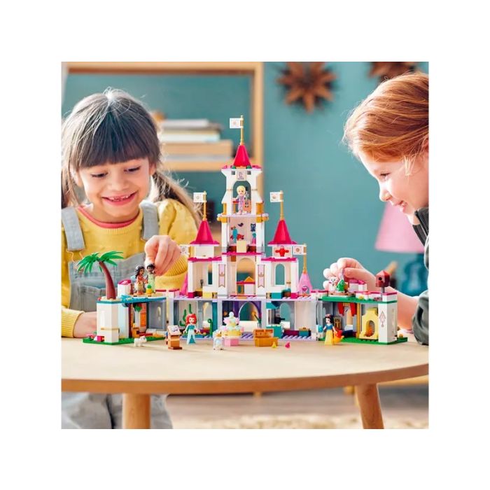 Lego Ultimate Adventure Castle_43205