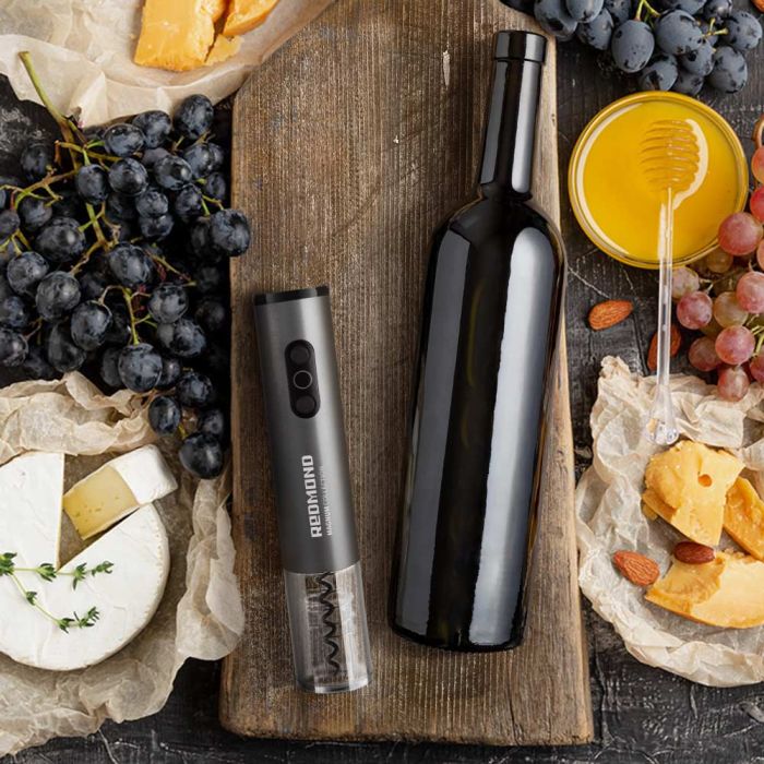 REDMOND RKA-WO36 electric wine opener