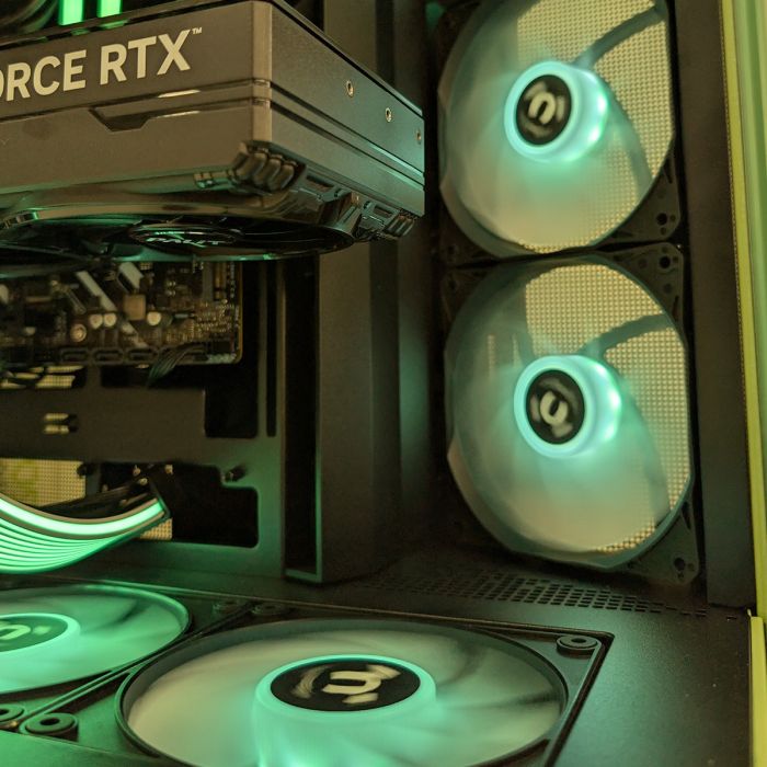 GBM Z GreenWood Ultra 7-270K 32GB/1TB RTX5070 Z890M-Plus